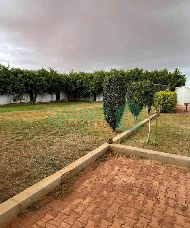 استراحه مكان هادي وراقي مناسب لقضاءالأوقات الجميله