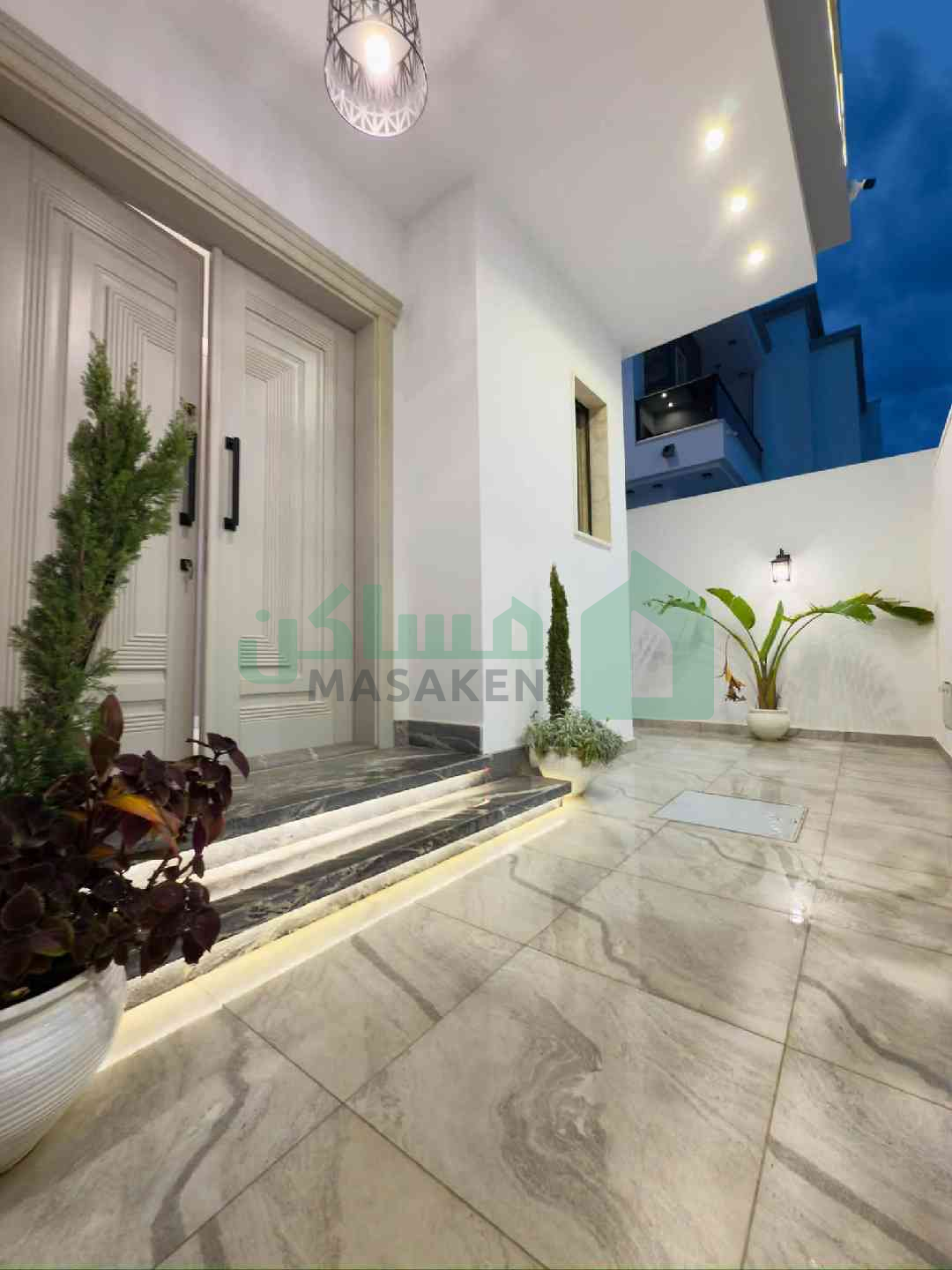 فيلا من طابقين مفصولات تكفي لي سكن 2عائلات✨