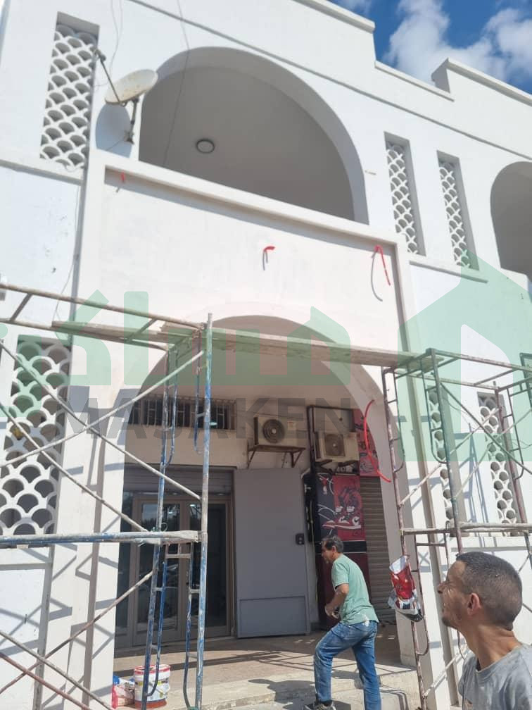 Third image of the ad