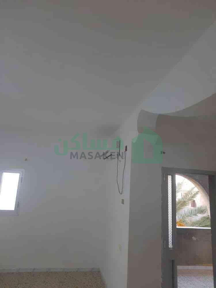 Second image of the ad