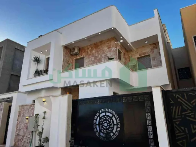ڤيلا دورين خليجي بناء حديث تشطيب كامل للبيع