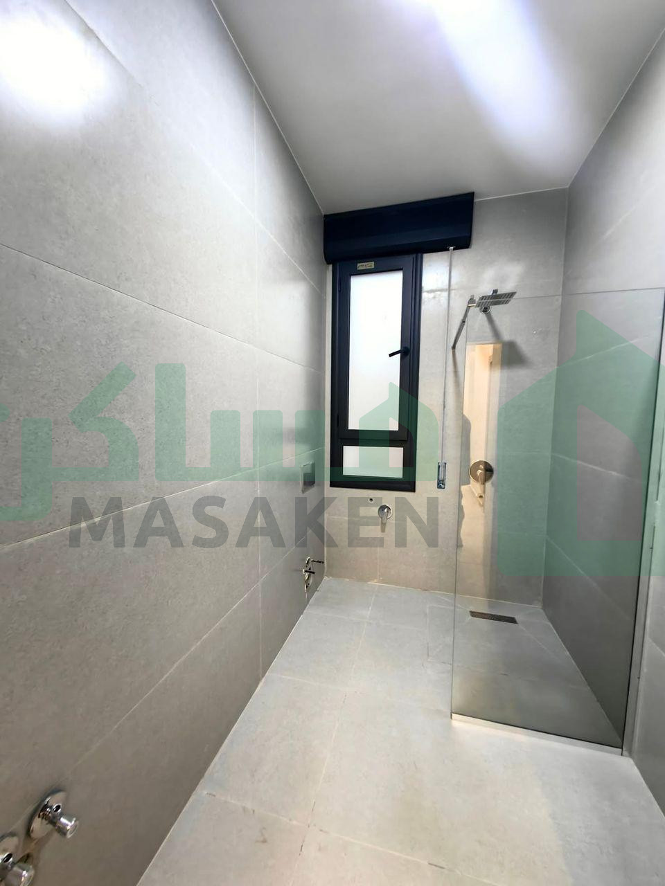 Third image of the ad