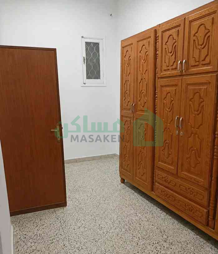 منزل للأيجار مطلوب اجانب فقط  في درنه