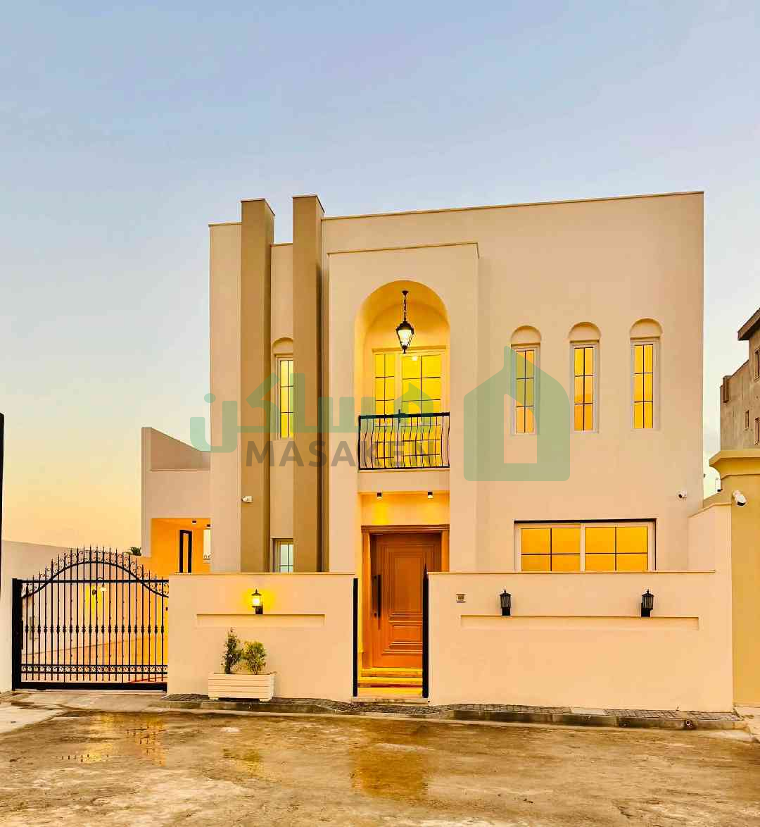 فيلا من طابقين مفصولات تصميم فاخر
