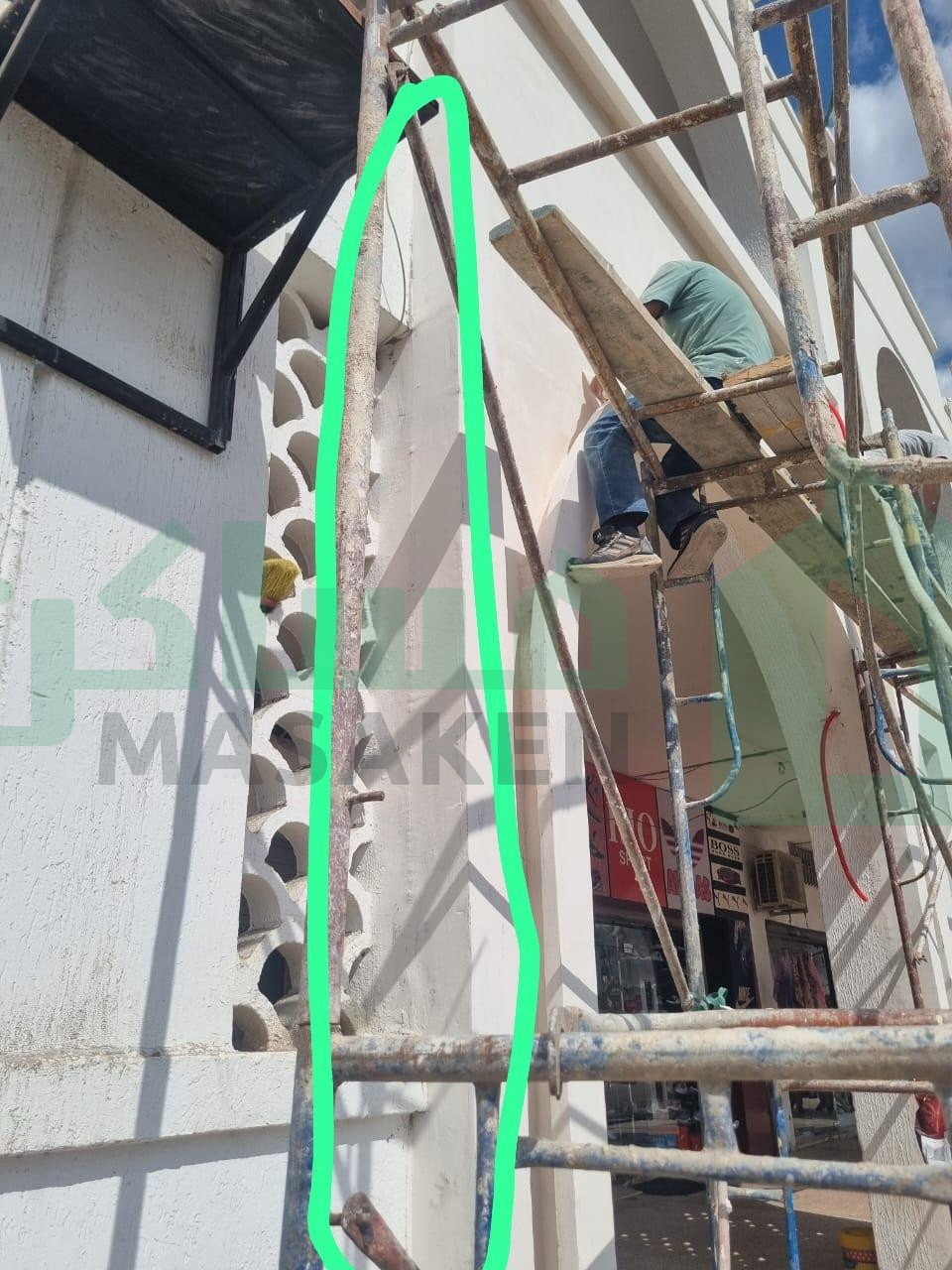 First image of the ad