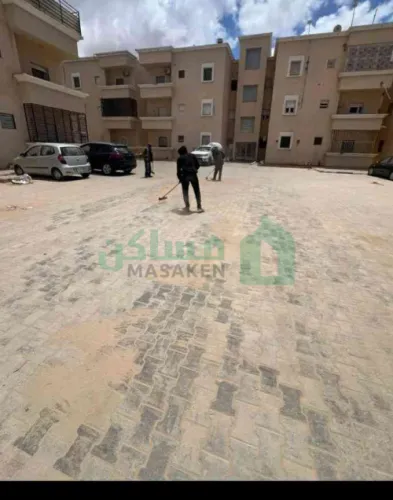 شقة للأجار في فينيسيا خلف لينا بارك الدور الاول