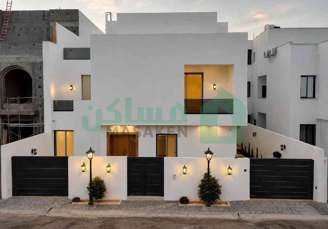 🏡فيلا راقية في موقع مميز للبيع الله يبارك 👌