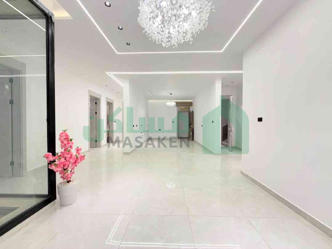 فيلا من طابقين وملحق مفصولات تشطيب حديث وفاخر ✨