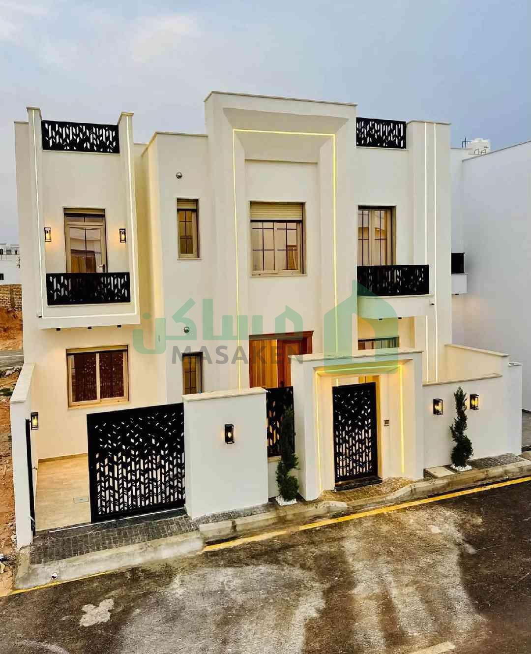 فيلا من طابقين بواجهتين بنظام المفصول