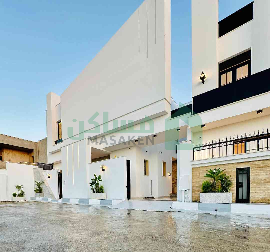 فيلا VIP بتصميم خليجي راقٍ من طابقين